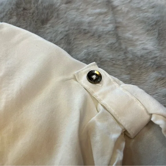 Guess White Short Sleeve Button Down Shirt - Picture 9 of 12